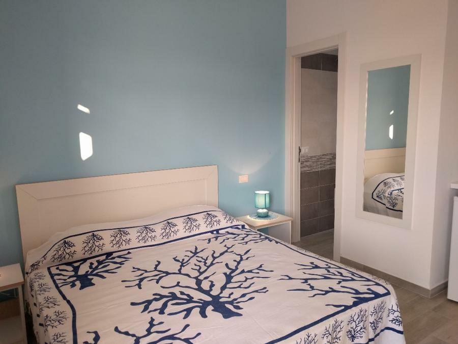 Hotel La Bussola à Porto Cesareo Extérieur photo